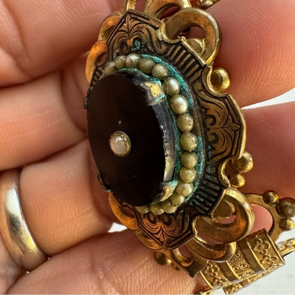 Vintage Art Deco Onyx Oval Seed Pearl Gold Tone Link Intricate Inlay Retro Gift - Picture 6 of 16